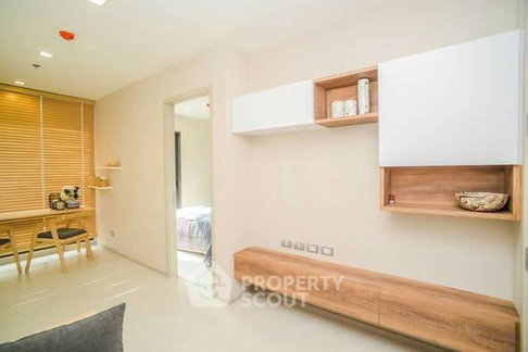 ขายคอนโด 1 ห้องนอน ริธึ่ม สุขุมวิท 36-38 ใกล้ BTS ทองหล่อ 300 ม. (ID 2441024)