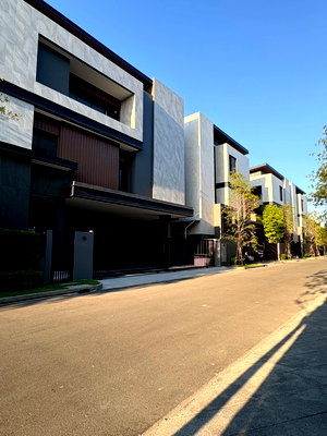 บ้านเดี่ยวให้เช่า : ให้เช่า✨ THE HONOR YOTHINPATTANA – Luxury Single House with Private PoolE