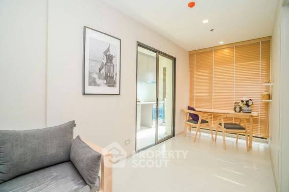 รูป ขายคอนโด 1 ห้องนอน ริธึ่ม สุขุมวิท 36-38 ใกล้ BTS ทองหล่อ 300 ม. (ID 2441024) - รูปที่ 2/10