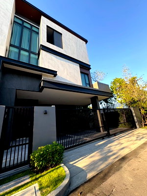 บ้านเดี่ยวให้เช่า : ให้เช่า The Honor Yothinpattana – มีลิฟต์ มีสระว่ายน้ำ แปลงมุม บ้านเดี่ยวหรู Luxury Private Residence ✨