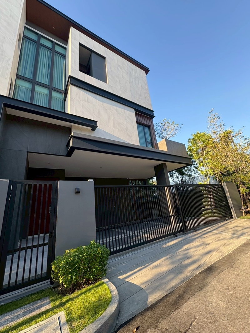 บ้านเดี่ยวให้เช่า : ให้เช่า The Honor Yothinpattana – มีลิฟต์ มีสระว่ายน้ำ แปลงมุม บ้านเดี่ยวหรู Luxury Private Residence ✨