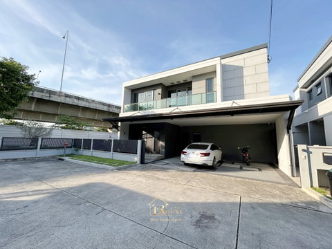 ขาย CENTRO ดอนเมือง – แจ้งวัฒนะ แปลงมุม ขนาด 83.5 ตร.ว. ตกแต่งใหม่ แถมเฟอร์นิเจอร์ให้ทั้งหลัง  ใกล้ทางด่วน ด่านศรีสมาน เดินทางเพียง 5 นาที