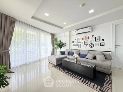 คอนโด 3 ห้องนอน ขาย Royal Hill Resort Condominium พัทยาใต้ (ID 2386714)