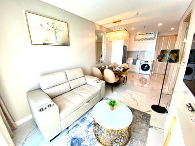 Condos for sale : 39th-Floor 1-BR Condo At Copacabana Beach Jomtien (ID 2175463)