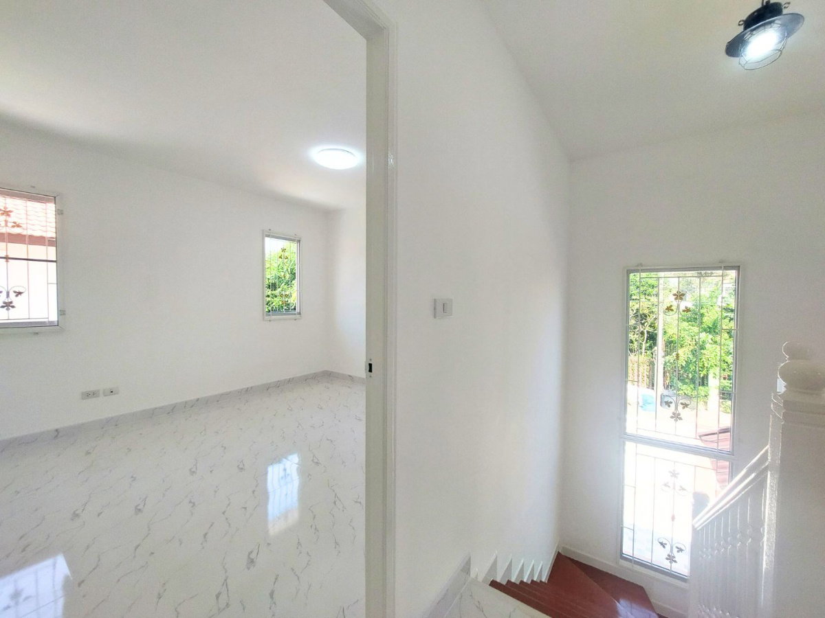รูป บ้านเดี่ยวพฤกษาวิลเลจ 3 คลองสาม เพิ่มพื้นที่ใช้สอย 4 ห้องนอน ใกล้สวนสาธารณะ รีโนเวทใหม่ทั้งหลัง พร้อมเข้าอยู่ - รูปที่ 10/15