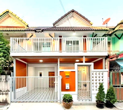 ขายทาวน์โฮม : บ้านสวย ตกแต่งใหม่ หมู่บ้านพฤกษา 18/1  บางใหญ่  ทาวน์เฮ้าส์ 3 ห้องนอน  ใกล้ MRT สถานีบางใหญ่  ใกล้เซ็นทรัล เวสเกต