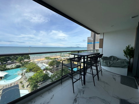Beachfront 2-Bedroom Condo for Rent at Copacabana Jomtien