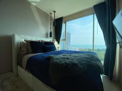 Luxurious 1-Bedroom Condo for Sale at The Riviera Jomtien