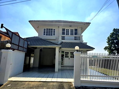 บ้านเดี่ยว ถนนรังสิต-นครนายก : ขายบ้านเดี่ยว สีวลี รังสิต 1 หลังมุม รีโนเวทใหม่ พร้อมอยู่ ทำเลดีใกล้ฟิวเจอร์พาร์ค