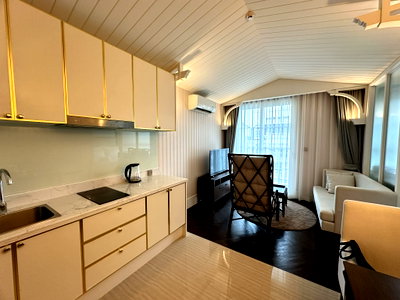 ขายบ้านเดี่ยว : Grand Florida Condo For Sale in Na Jomtien