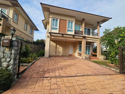 3 Bedrooms House in East Pattaya for Rent