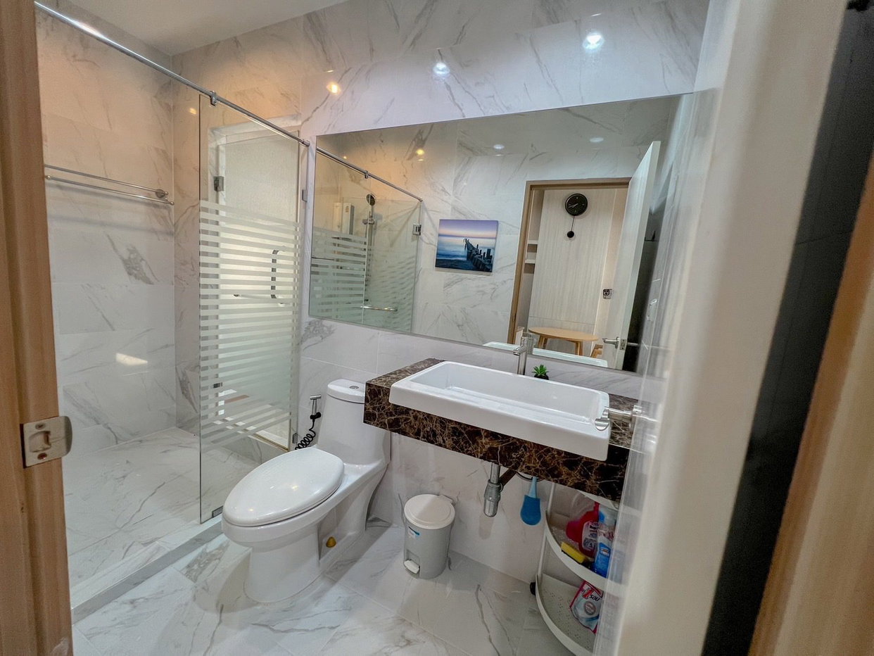 picture The Green Boulevard Condo 1 Bedroom for Rent - 10/13