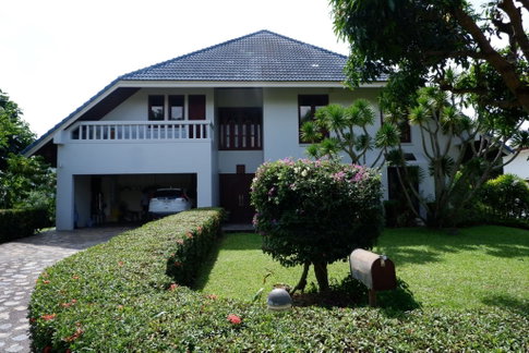Spacious Private Detached House for Sale in Huay Yai