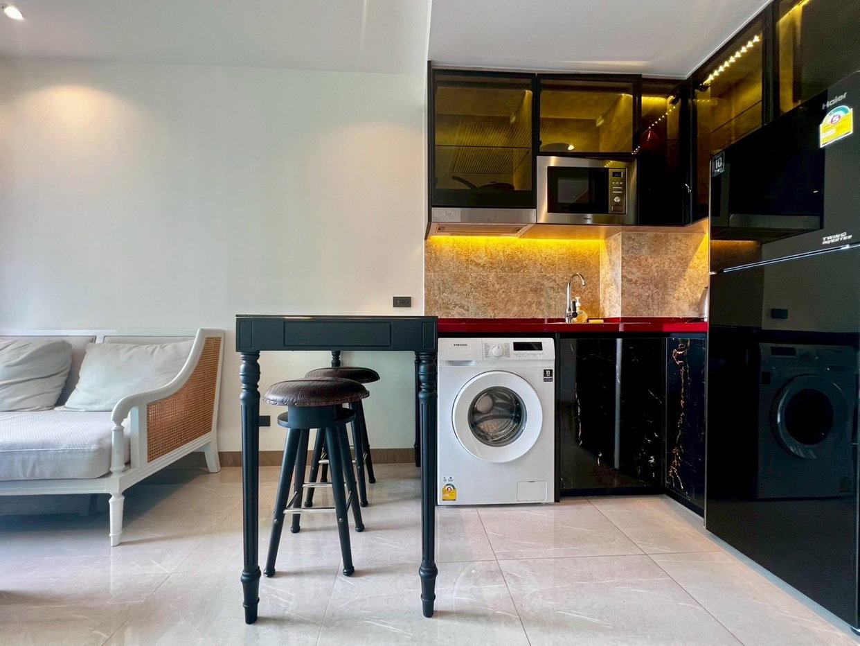 รูป Riviera Ocean Drive – 1-Bedroom Sea View Condo for Sale - รูปที่ 7/15