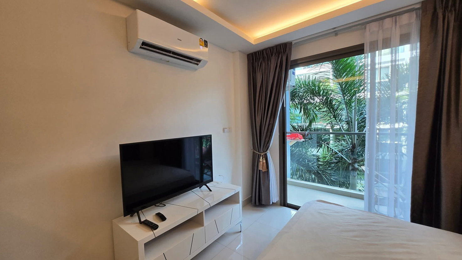 รูป Studio Condo for Sale – Club Royal Condominium, Naklua - รูปที่ 2/5