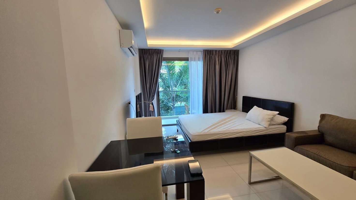 รูป Studio Condo for Sale – Club Royal Condominium, Naklua - รูปที่ 1/5