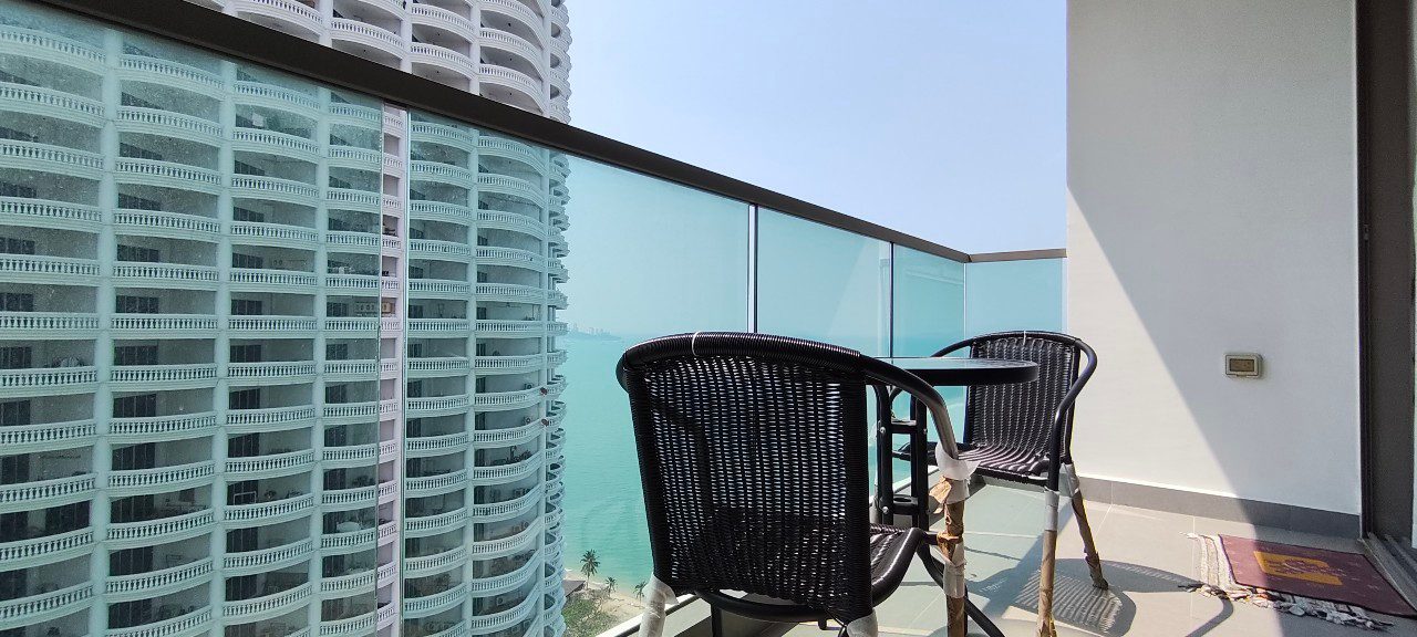 picture Wongamat Tower 1 Bedroom Condo for Sale - 10/14