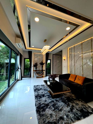 Houses for sale : #TheCity Bangna – Large Corner House, Prime Location