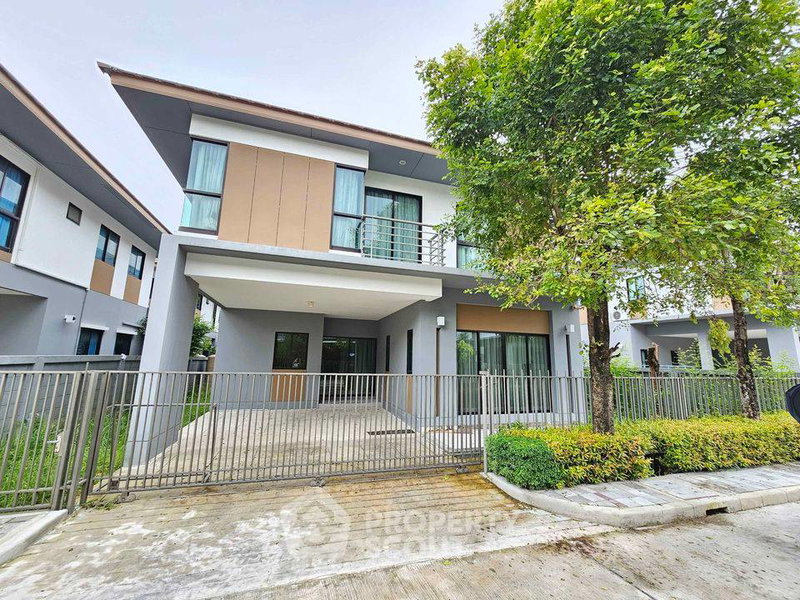 Houses for rent : Pet-Friendly 4-BR House For Rent, Baan Lumpini Suan Luang Rama 9 (ID 1716835)