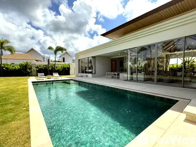 Houses for sale : 4 Bedroom Villa for sale at Trichada Azure  2012679