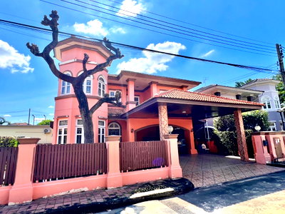Houses for sale : This house has piling installed at the back of the house and the parking area Single house for sale – Passorn 2 Rangsit–Klong 3