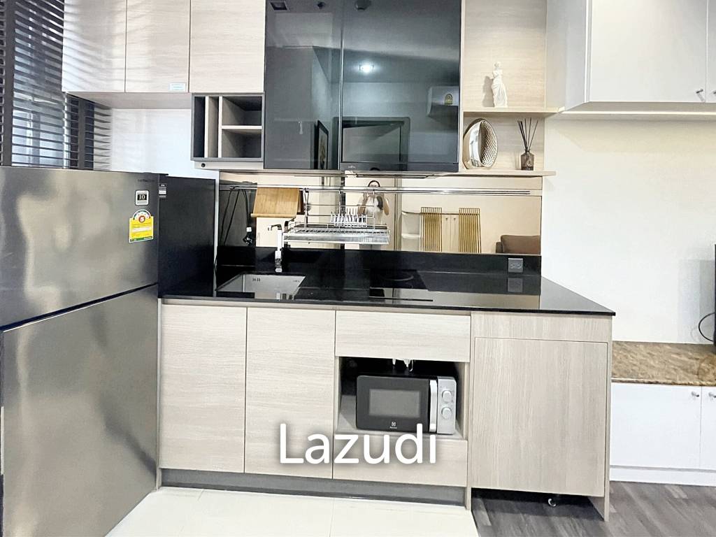 picture 1 Bed 1 Bath 28.5 SQ.M The Line Asoke - Ratchada - 8/16