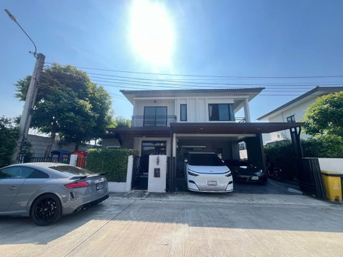 Single house for rent: Grand Britania Wongwaen – Ramintra (SPSAD3700)
