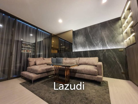 Luxury High-Rise Condo in Bang Chak, Bangkok