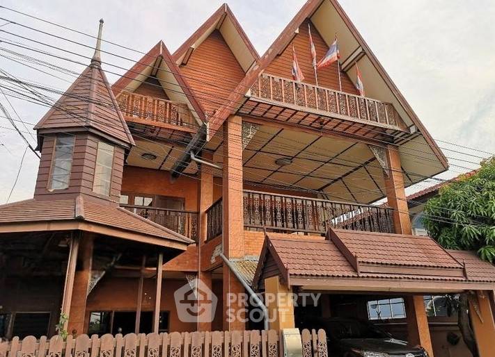 รูป บ้านเดี่ยว 4 ห้องนอน 200 ตร.ม. ขาย ในดอนเมือง กรุงเทพฯ (ID 2426578) - รูปที่ 2/3