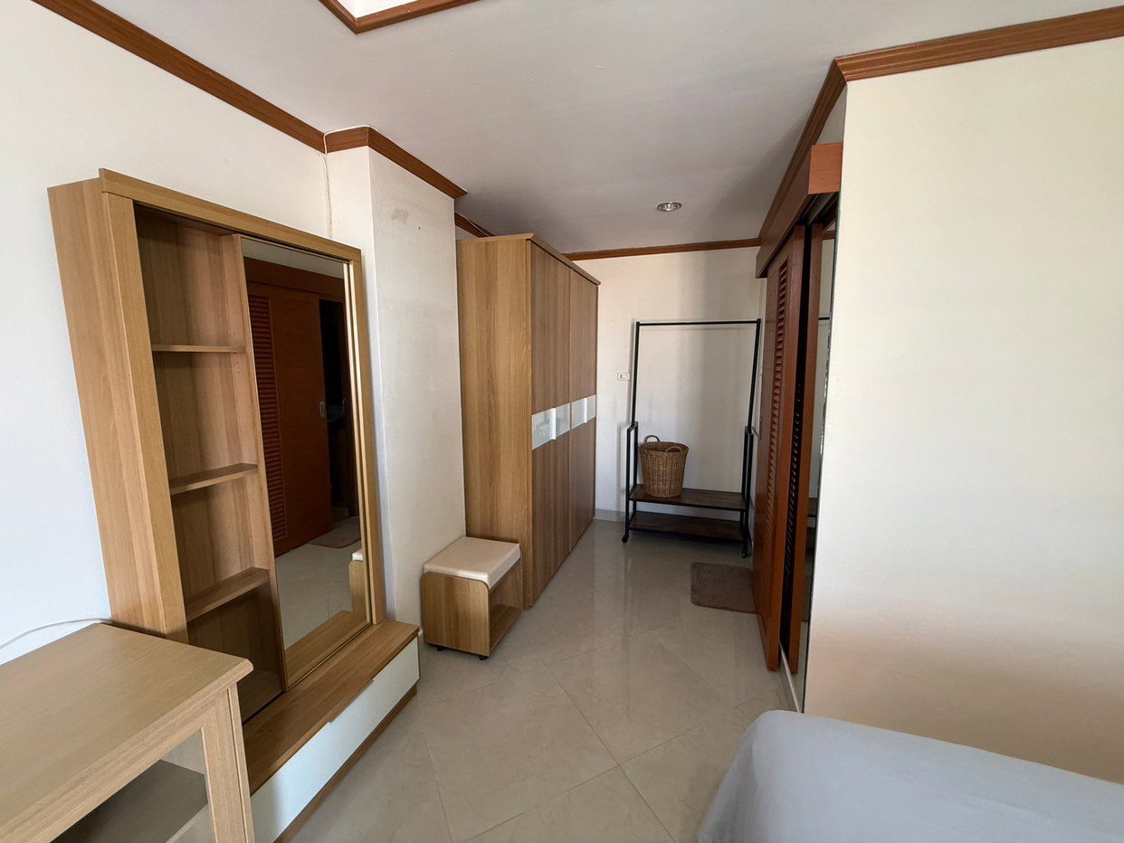 รูป Jomtien Thip Condotel 1 Bedroom for Sale - รูปที่ 4/8