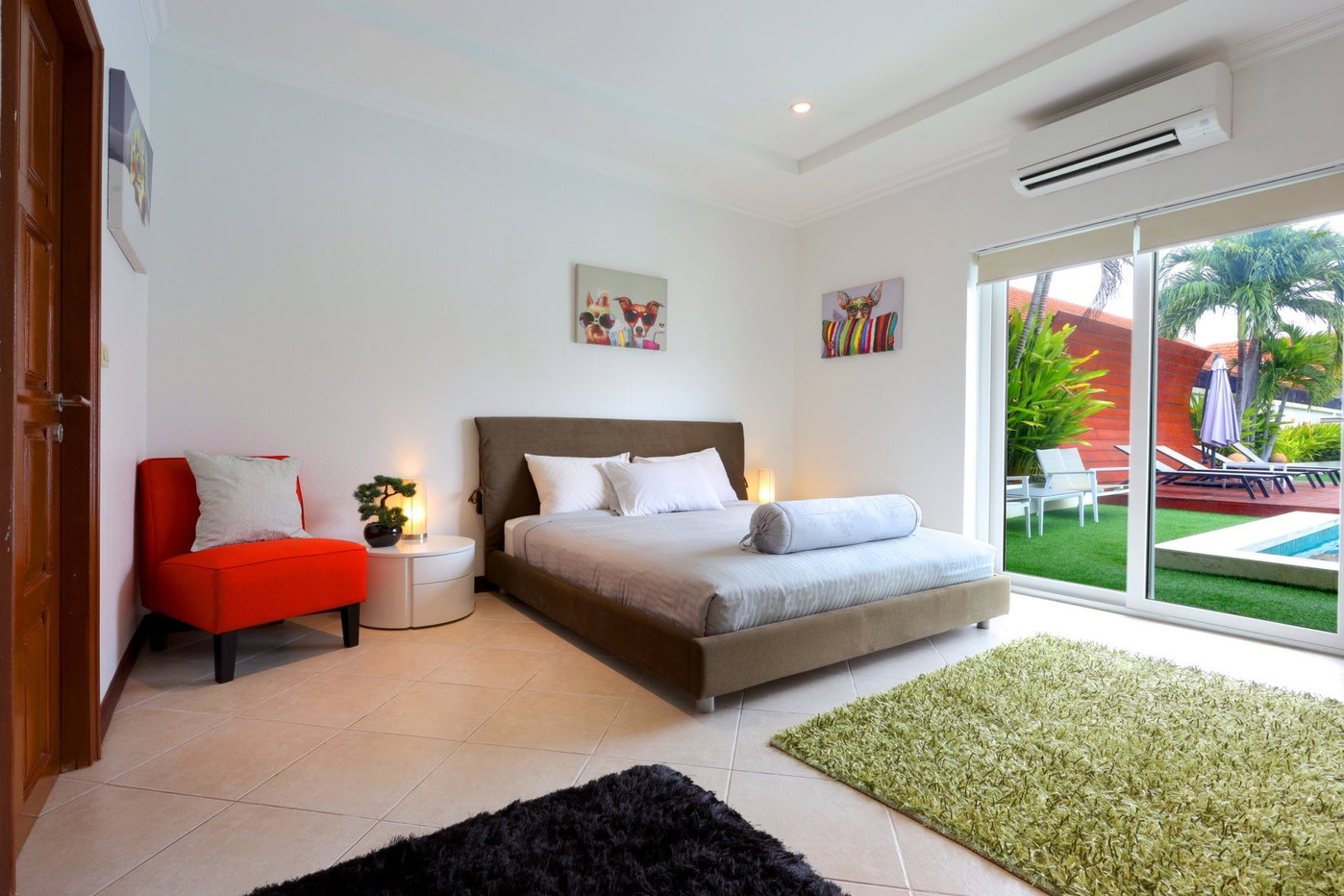 รูป Spacious 6-Bed Luxury Pool Villa for Rent – Prime Jomtien Beach - รูปที่ 11/21