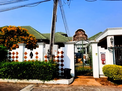 Houses for sale Rubberland : Spacious 4-Bedroom for Sale – Nern Plub Wan