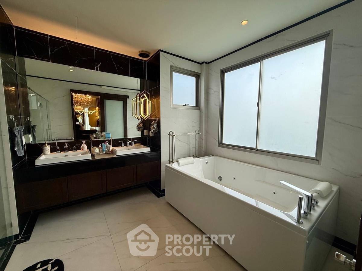 รูป บ้านเช่า 5 ห้องนอน โครงการ Perfect Masterpiece Rama 9 – Krungthep Kreetha (ID 1533132) - รูปที่ 24/45