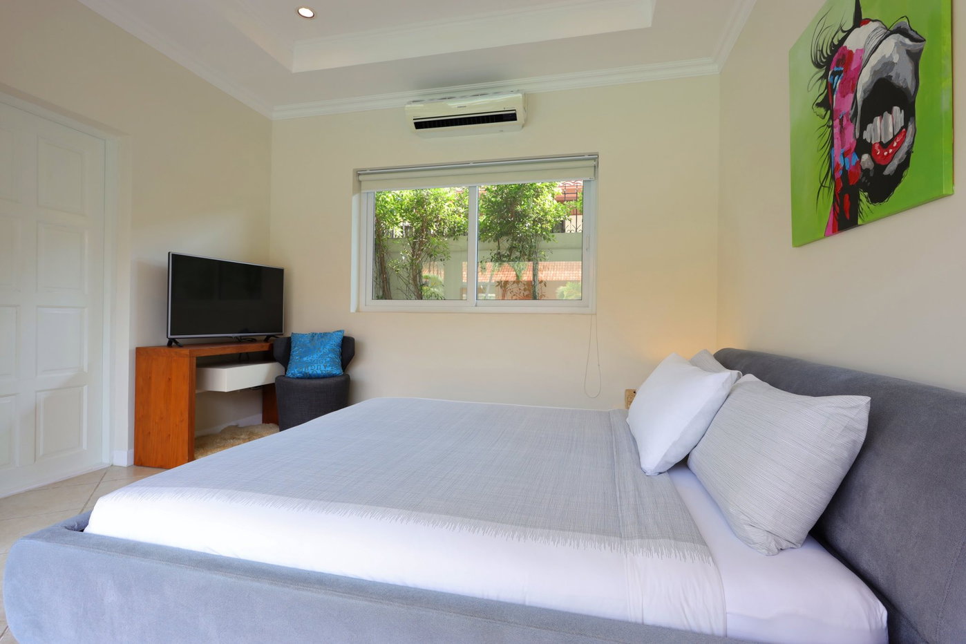 รูป Spacious 6-Bed Luxury Pool Villa for Rent – Prime Jomtien Beach - รูปที่ 15/21