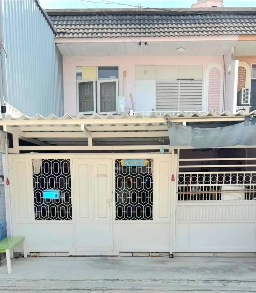 รูป 071AGJD บ้านทำเลแรงสุดในยุคนี้ – ใจกลาง CBD พระรามเก้า!  - รูปที่ 1/7