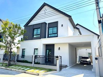ขายบ้านเดี่ยว : 🏡 Centro Bangna ติดเมกะ บางนา พื้นที่สวนเยอะ