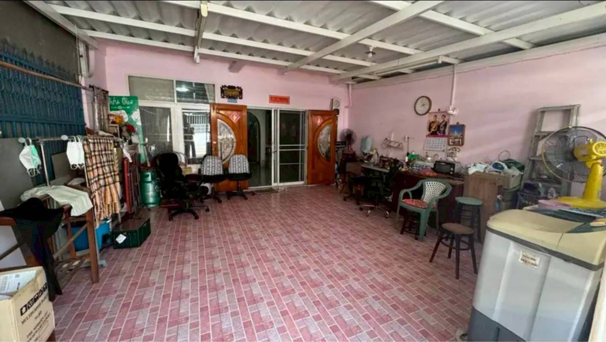 รูป 071AGJD บ้านทำเลแรงสุดในยุคนี้ – ใจกลาง CBD พระรามเก้า!  - รูปที่ 2/7