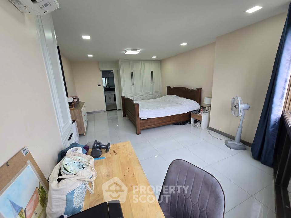 รูป คอนโด 1 ห้องนอน 79 ตร.ม. ขายที่ Hillside Plaza And Condotel 4 (ID 2475647) - รูปที่ 8/19