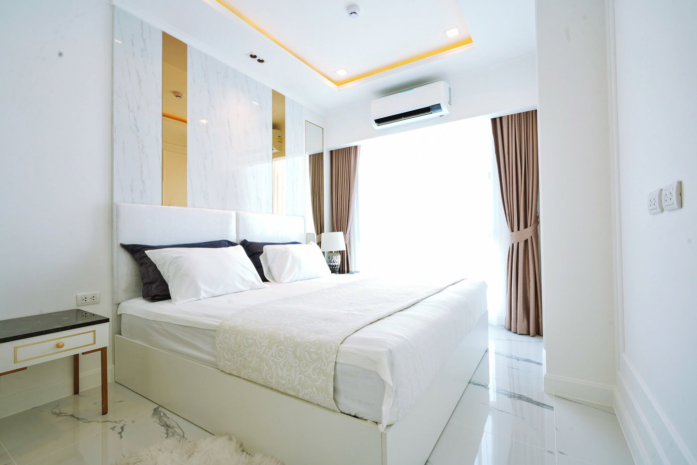 รูป The Empire Tower 2 Bedrooms for Sale - รูปที่ 6/8