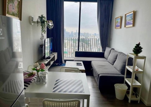 Condo for Rent: Whizdom Essence Sukhumvit Near BTS Punnawithi