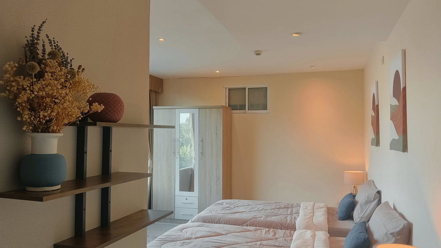 picture 3-Bed Condo with Sea View for Rent - Executive Residence 4 - 14/18