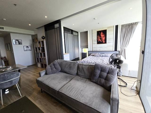 picture 1-Bedroom Sea View Condo for Sale at Andromeda Condominium - 3/12