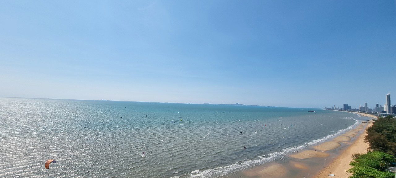 รูป Goldensand Beachside Condominium 3 Beds for Rent - รูปที่ 3/22