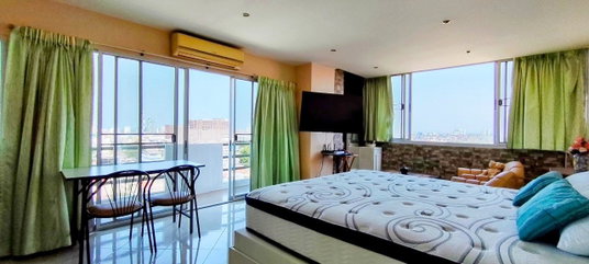 Pattaya Plaza Condotel Studio for Sale