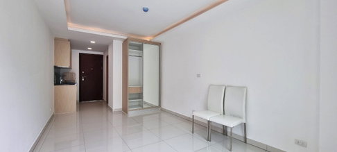 Laguna Beach Resort 3 Studio 1 Bathroom for Sale.