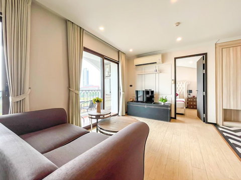 Venetian Signature Condo 2 Bedrooms for Rent