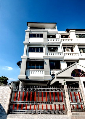 Home office for sale Kasetsart University : 🌿 Rare Item Home Office + Vacant Land 🛍️ Near Central Ladprao 🚇 Close to MRT Blue Line and Yellow Line