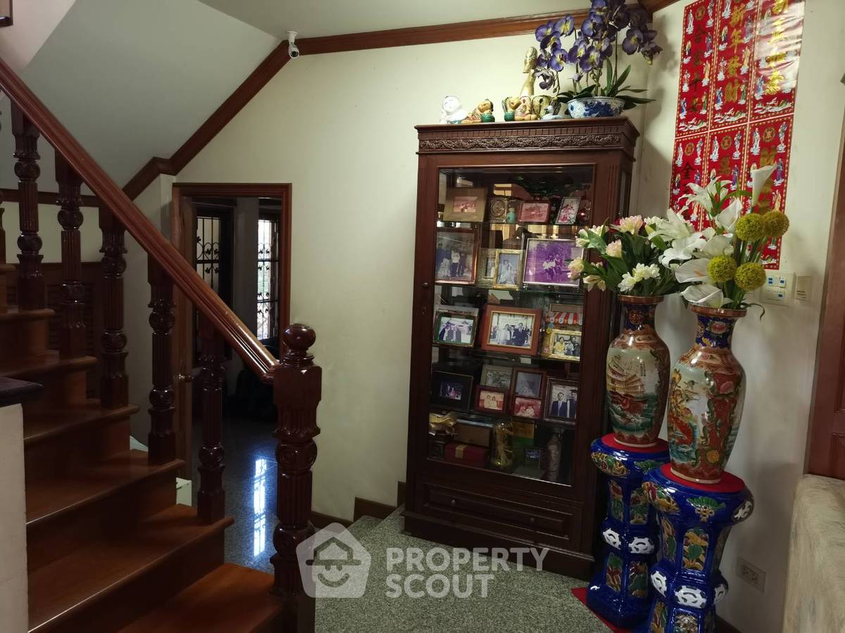 รูป บ้าน 5 ห้องนอน พื้นที่ 900 ตร.ม. สำหรับขาย ในสวนหลวง กรุงเทพมหานคร (ID 2476906) - รูปที่ 17/21