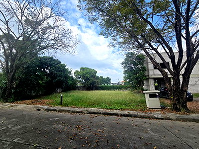 Land for sale Chiang Mai : Land for sale ,at Nonghoi Near Varee School 1.3 km. NO FLOODING