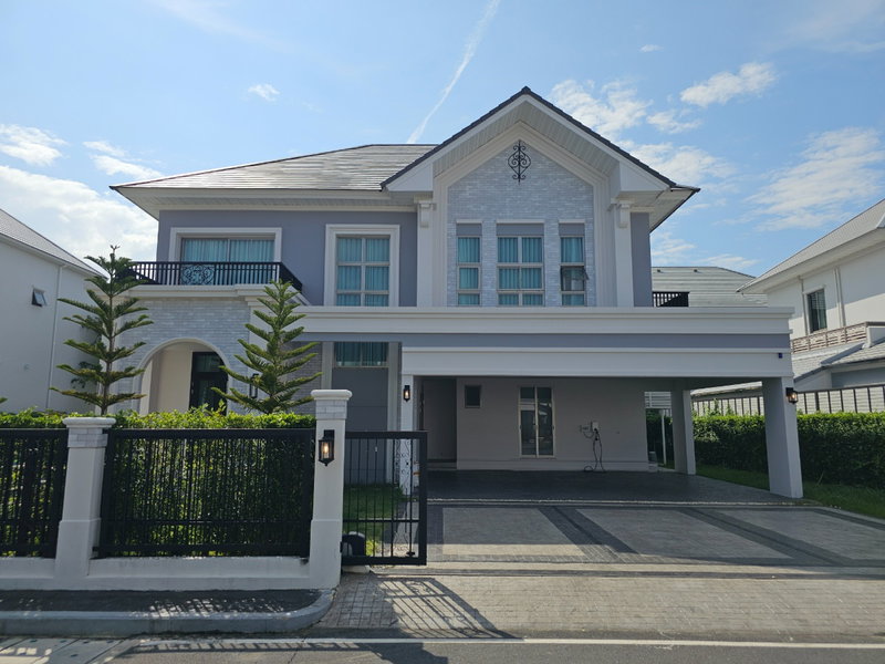 บ้านเดี่ยวให้เช่า : ให้เช่า Perfect Masterpiece Sukhumvit 77 (137 ตร.ว.) 4 นอน 6 น้ำ ติดโรบินสันลาดกระบัง